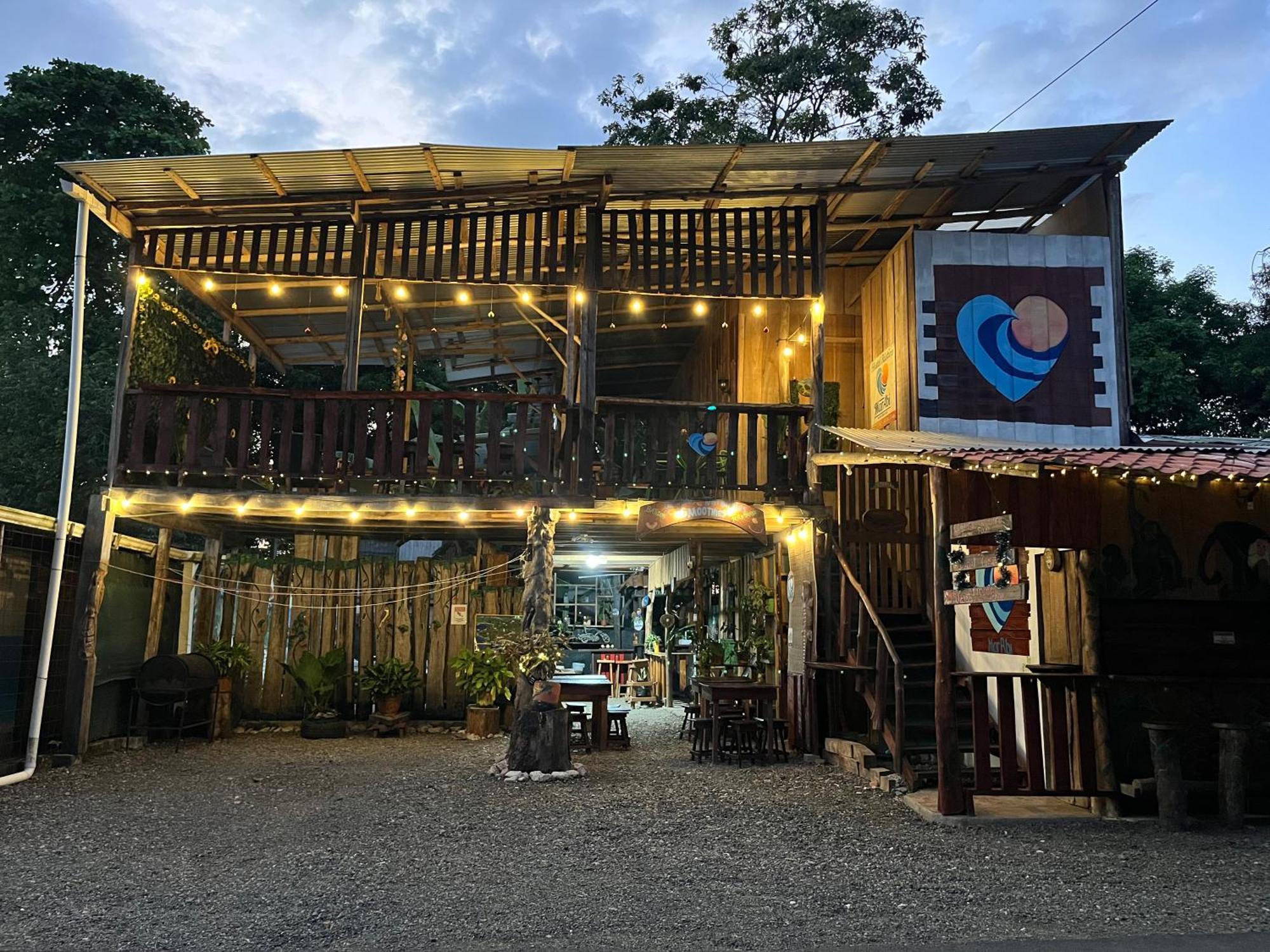 Hostel Rustico Marabi Tárcoles المظهر الخارجي الصورة