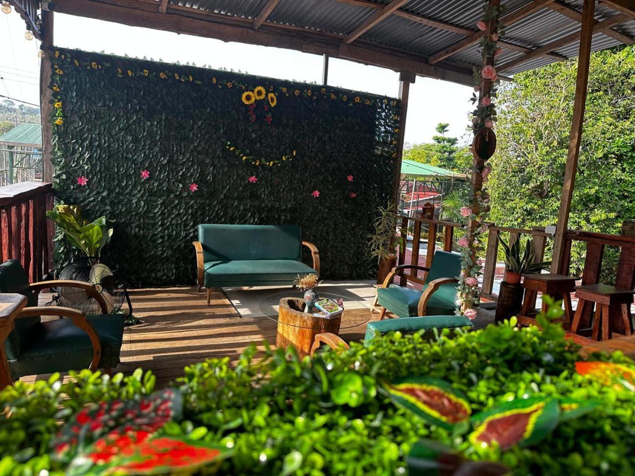Hostel Rustico Marabi Tárcoles المظهر الخارجي الصورة